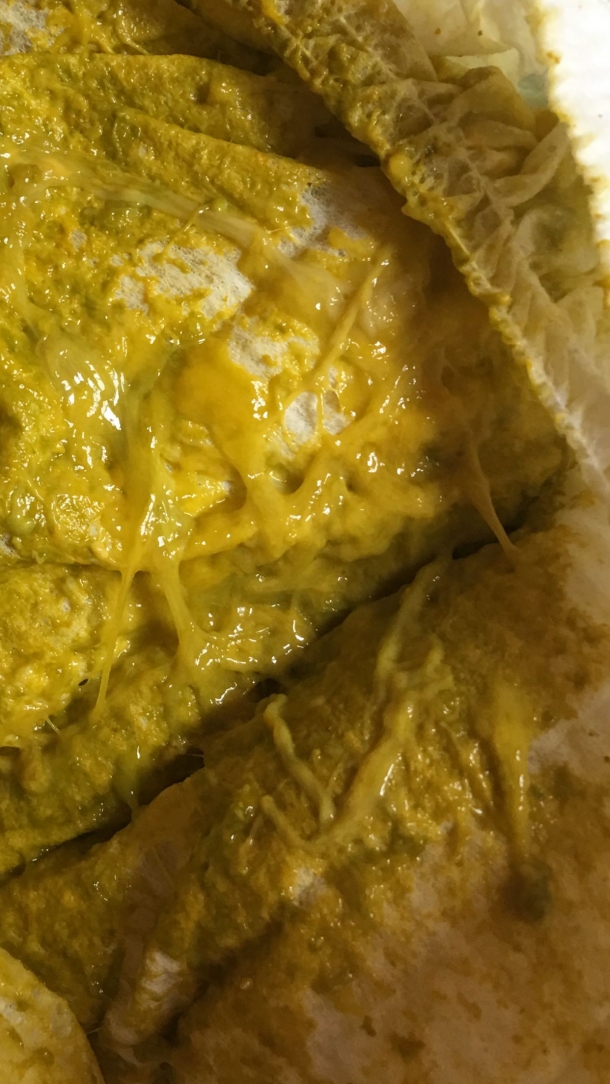 我看社区有个宝妈化验大便有黏液是肠炎……今天宝宝第一次拉这样的