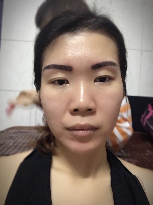 大家看看我前天刚纹眉毛!