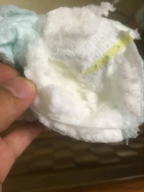 尿不湿里面为什么会有这种东西?