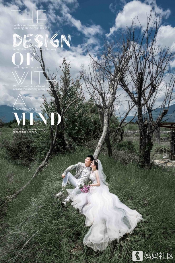 半夜睡不着看手机相册我们的婚纱照 - 女人心情