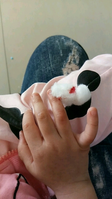 宝宝反复发烧,好难受,心痛 - 幼儿护理