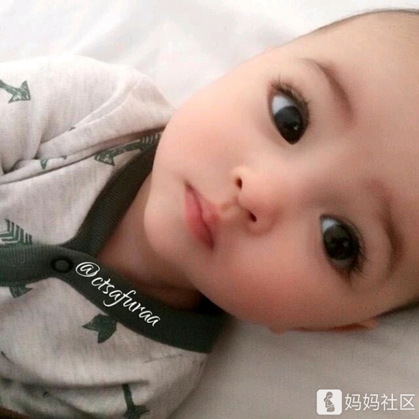 瑞典一宝宝,萌出新高度,长相赛过真娃娃 - 育儿