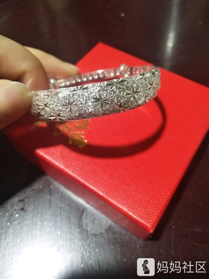 京东买的纯银是真的吗