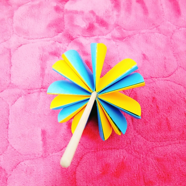 幼儿园手工制作真正的小雨伞深受小朋友们喜爱