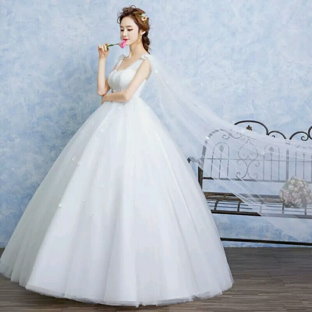 怎样租婚纱_婚纱店租婚纱(3)