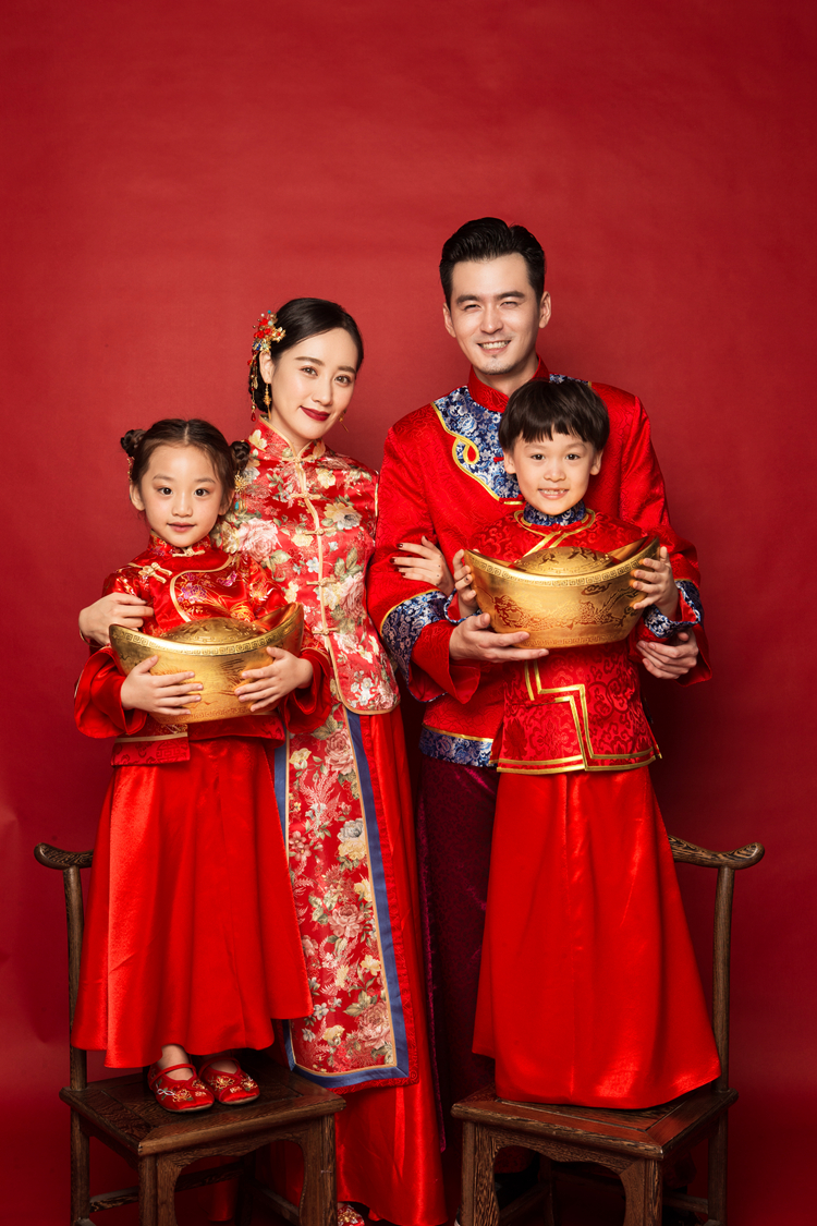 【底片全送】一起来红鱼视觉拍摄全家福吧!给爸妈,宝贝一份珍贵礼物!