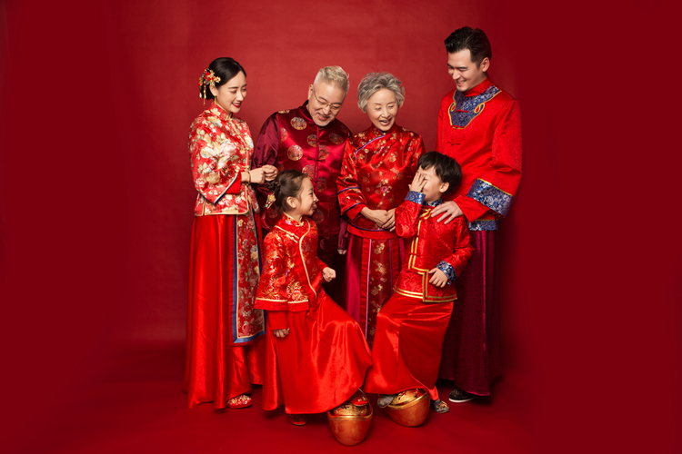【底片全送】一起来红鱼视觉拍摄全家福吧!给爸妈,宝贝一份珍贵礼物!